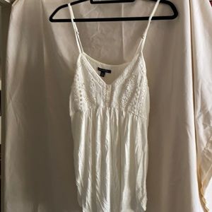 Loose top with straps